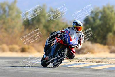 media/Jan-08-2022-SoCal Trackdays (Sat) [[1ec2777125]]/Turn 7 (1035am)/